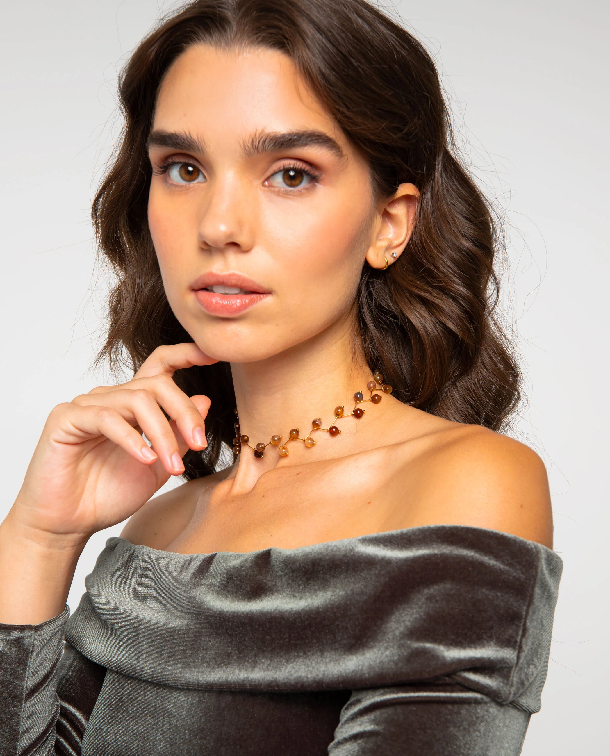 COLLAR ZIGY BROWN · ACERO BAÑO ORO - Image 7